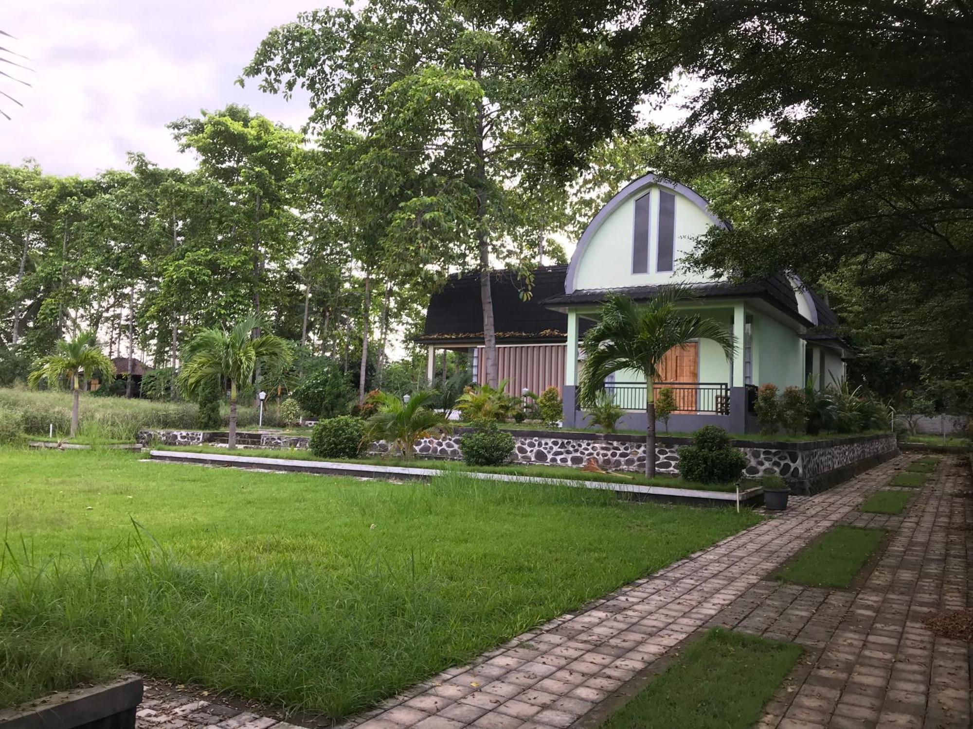 Pohon Purba Resort & Restaurant Labuhan Pandan Екстер'єр фото