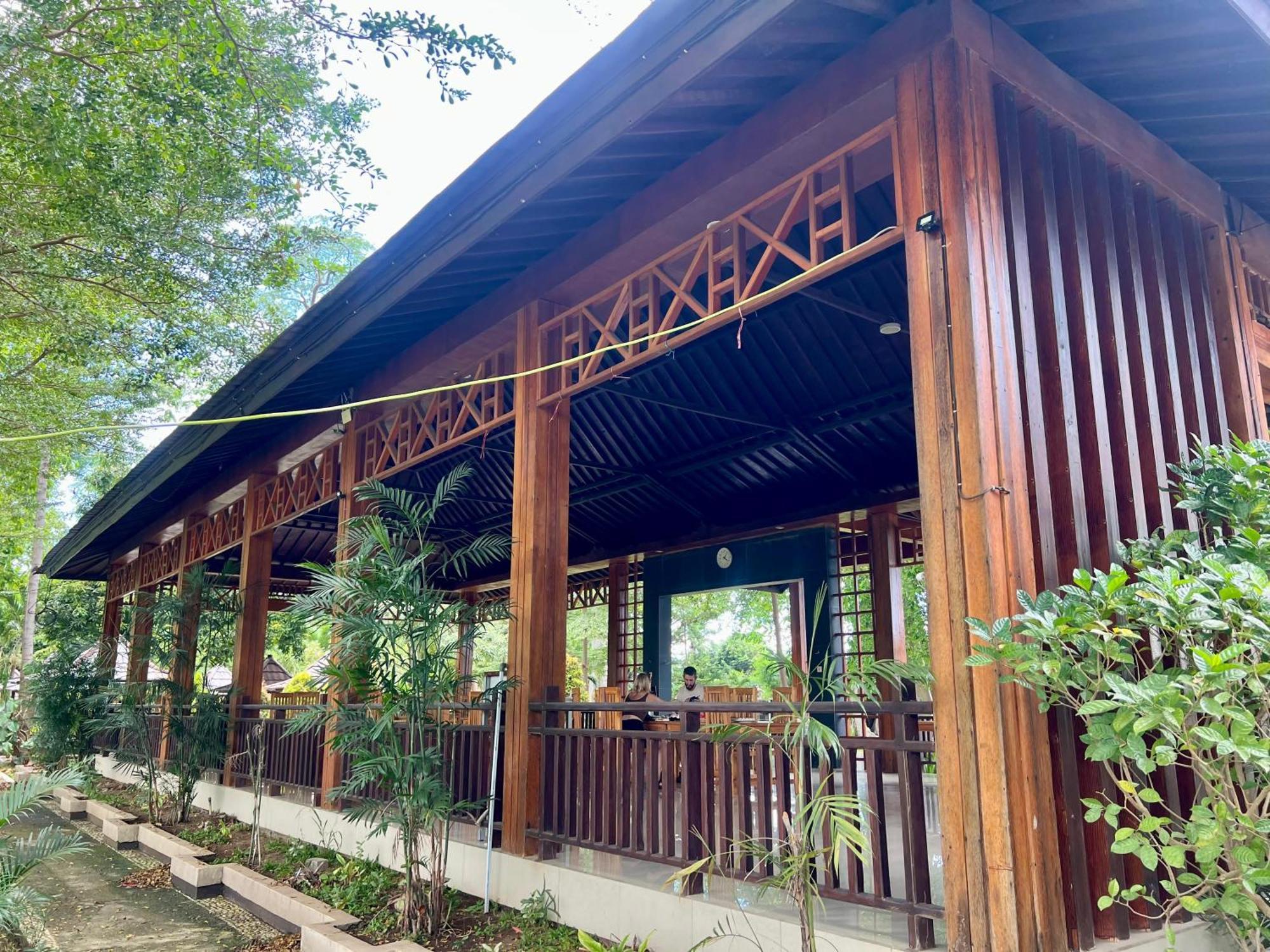 Pohon Purba Resort & Restaurant Labuhan Pandan Екстер'єр фото